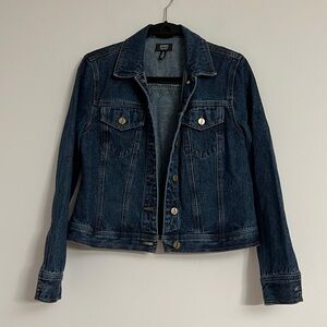 Jones New York Denim Jacket. Size S.